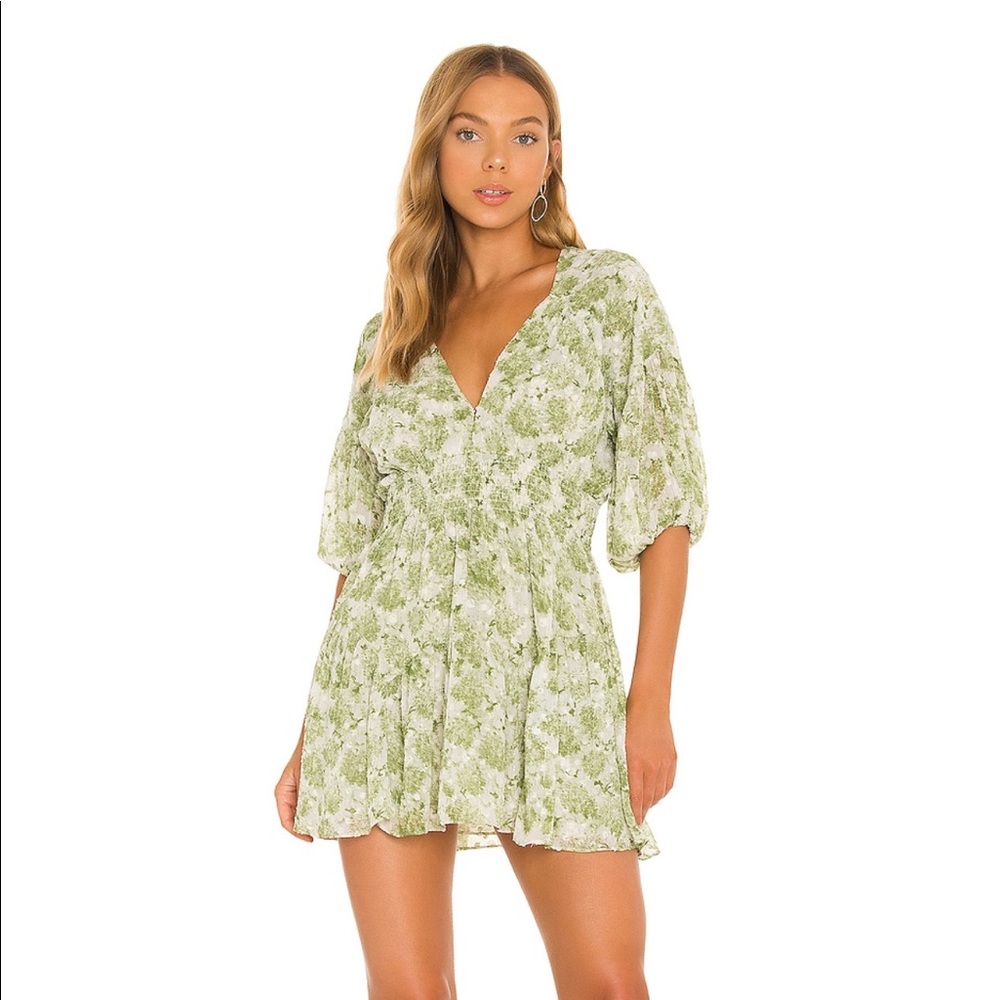 Misa Los Angeles “seven dress”